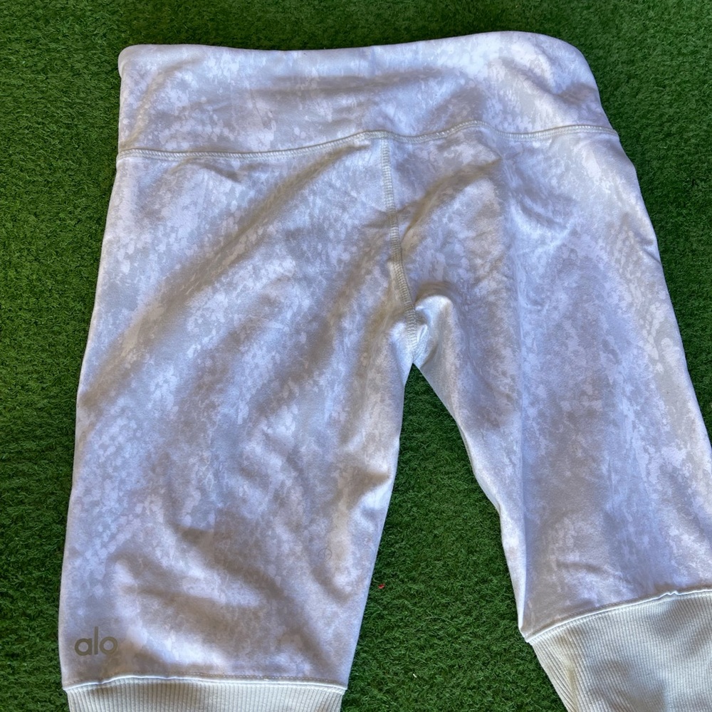 All Yoga High Waisted Artic Camo Leggings